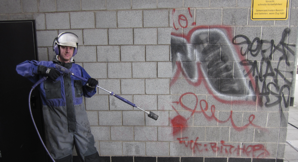 graffiti cleaning laval